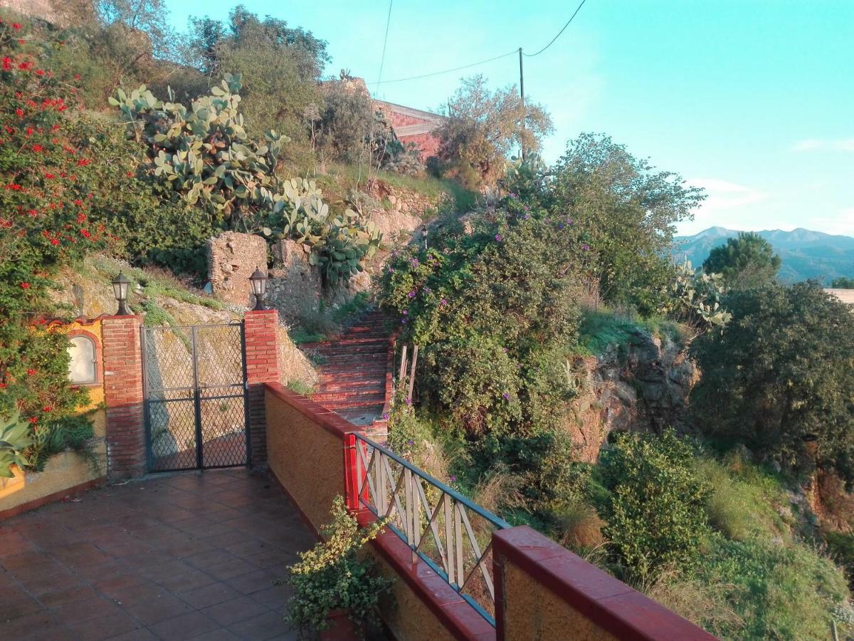 Marachia Apartment Savoca Exterior photo